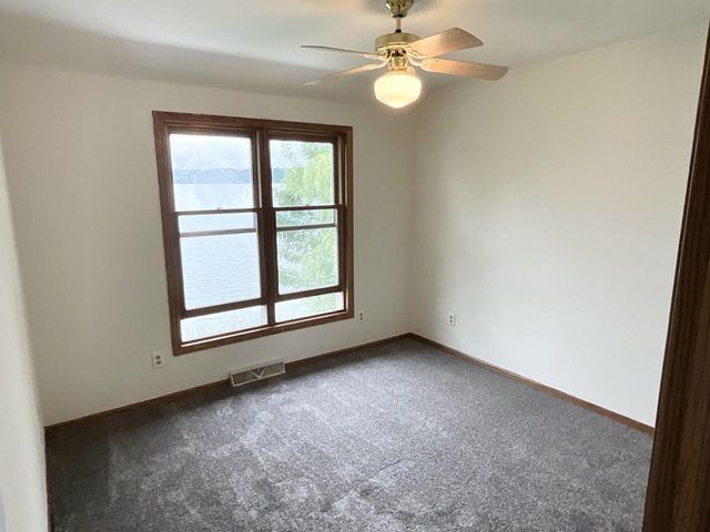 3344 Lake DRIVE, Hartford, WI 53027