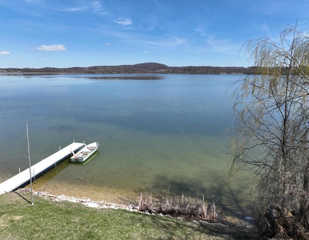 3344 Lake DRIVE, Hartford, WI 53027