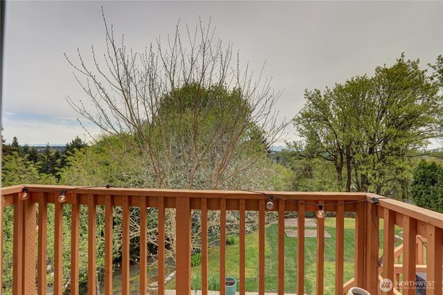 13528 95th Avenue NE, Kirkland, WA 98034