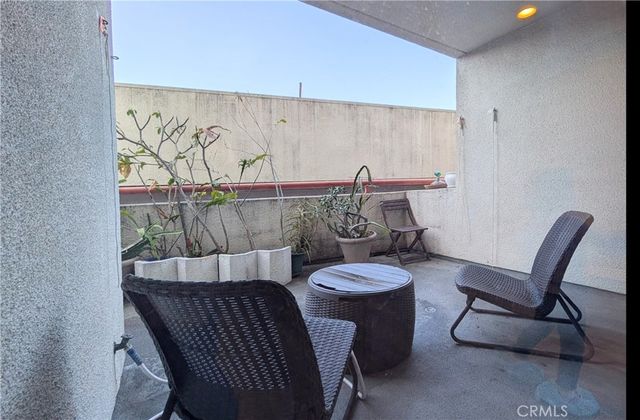 222 S Central Avenue 109, Los Angeles, CA 90012