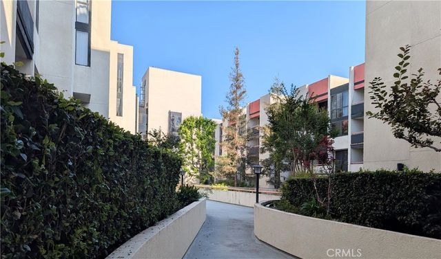 222 S Central Avenue 109, Los Angeles, CA 90012