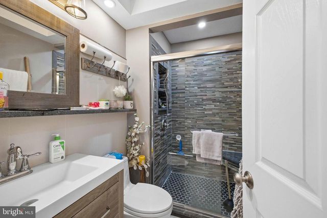 243 W WYCOFF WAY, East Brunswick, NJ 08816