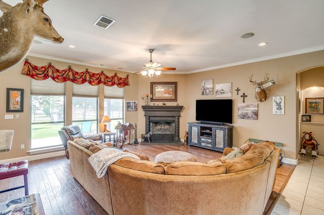 709 Lonesome Prairie Trail, Haslet, TX 76052