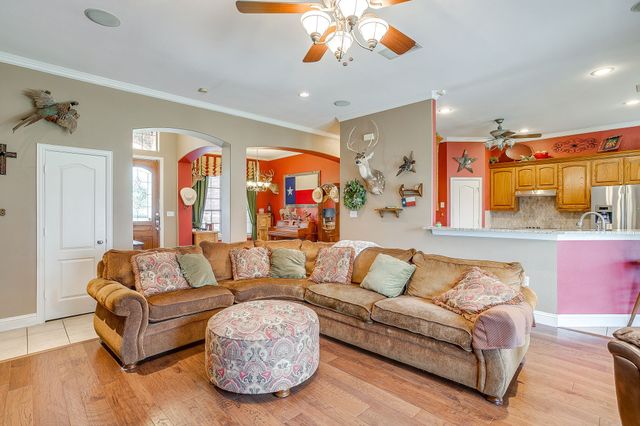 709 Lonesome Prairie Trail, Haslet, TX 76052