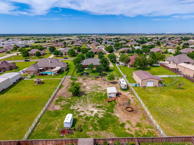 709 Lonesome Prairie Trail, Haslet, TX 76052