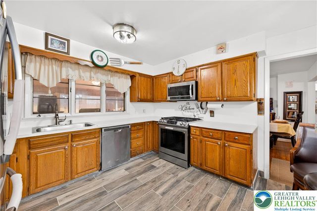 745 North Marshall Street, South Whitehall Twp, PA 18104
