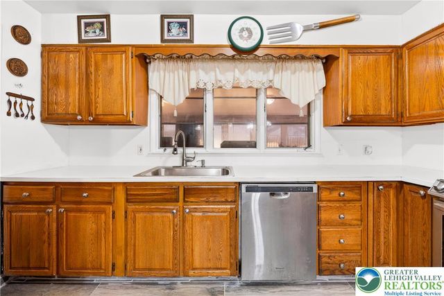745 North Marshall Street, South Whitehall Twp, PA 18104