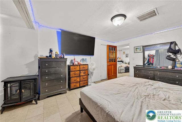 745 North Marshall Street, South Whitehall Twp, PA 18104