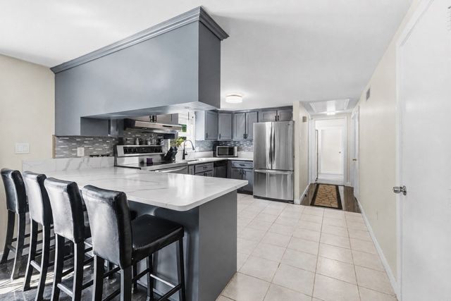4 Starling Ave, Kingston, MA 02364