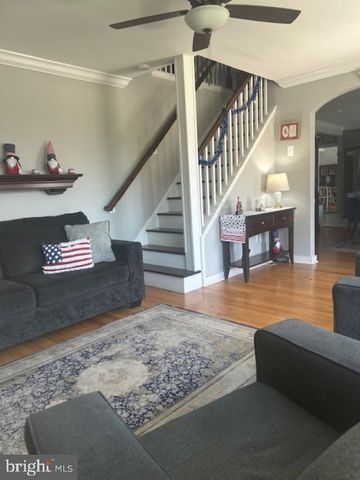 536 LONGSHORE AVENUE, Philadelphia, PA 19111