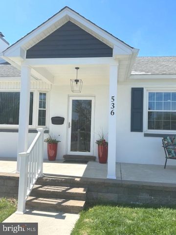 536 LONGSHORE AVENUE, Philadelphia, PA 19111
