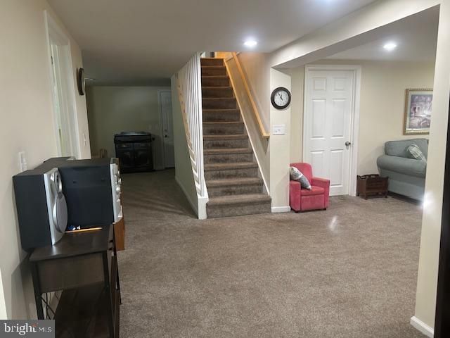 536 LONGSHORE AVENUE, Philadelphia, PA 19111