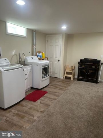 536 LONGSHORE AVENUE, Philadelphia, PA 19111