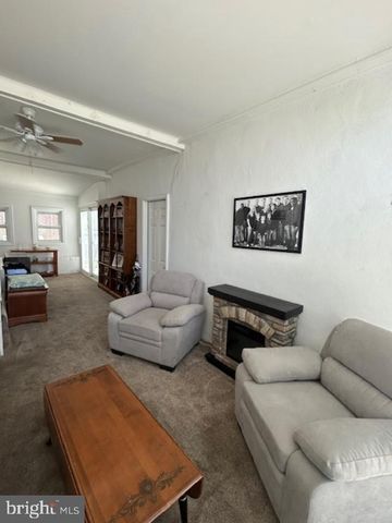 536 LONGSHORE AVENUE, Philadelphia, PA 19111