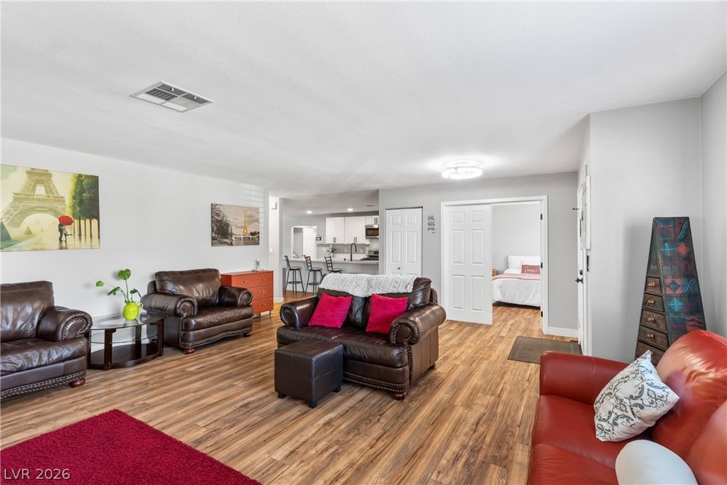 3047 Downing Place, Las Vegas, NV 89121 — photo 4