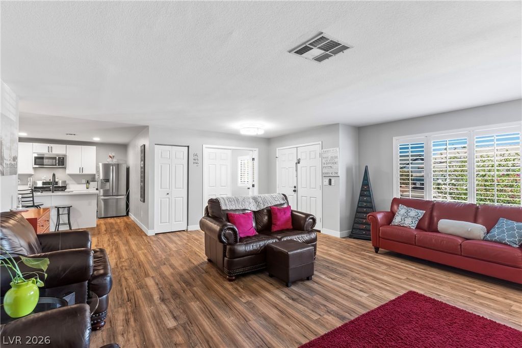 3047 Downing Place, Las Vegas, NV 89121 — photo 5