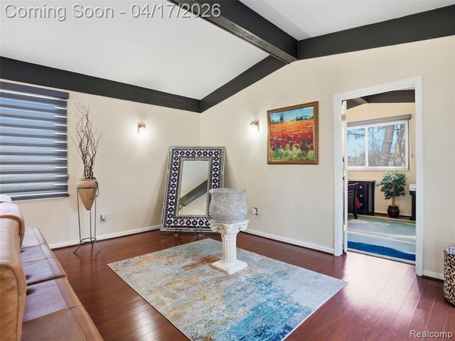 4886 Beacon Hill Drive, Bloomfield Hills, MI 48301
