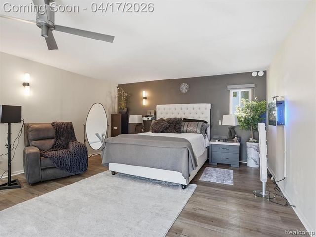 4886 Beacon Hill Drive, Bloomfield Hills, MI 48301