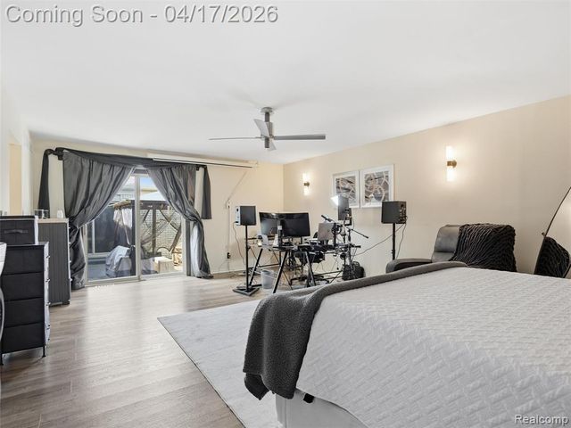 4886 Beacon Hill Drive, Bloomfield Hills, MI 48301