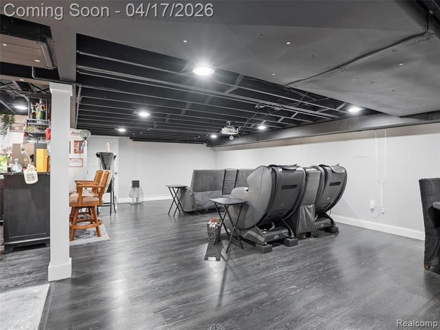 4886 Beacon Hill Drive, Bloomfield Hills, MI 48301