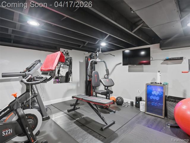 4886 Beacon Hill Drive, Bloomfield Hills, MI 48301