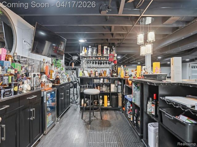 4886 Beacon Hill Drive, Bloomfield Hills, MI 48301