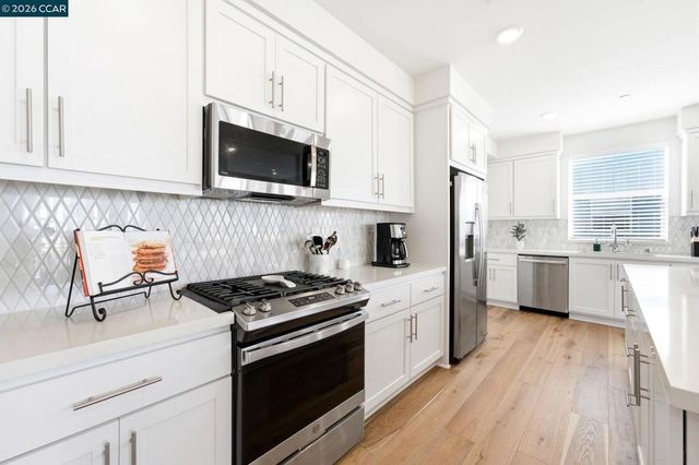 9732 Seawind Way, Newark, CA 94560