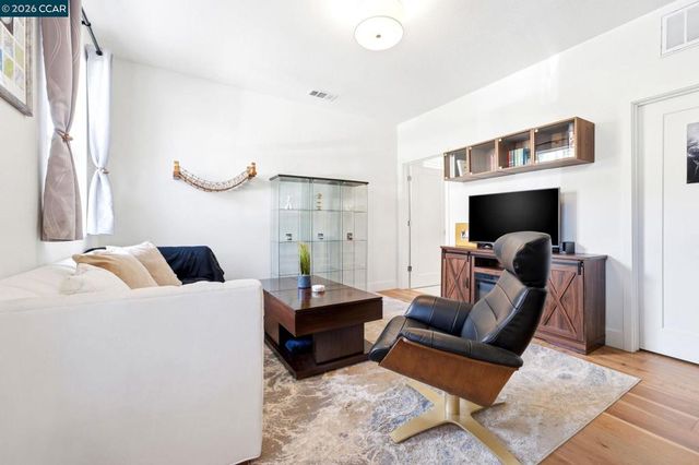 9732 Seawind Way, Newark, CA 94560