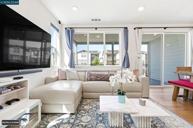 9732 Seawind Way, Newark, CA 94560