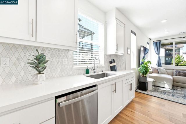9732 Seawind Way, Newark, CA 94560