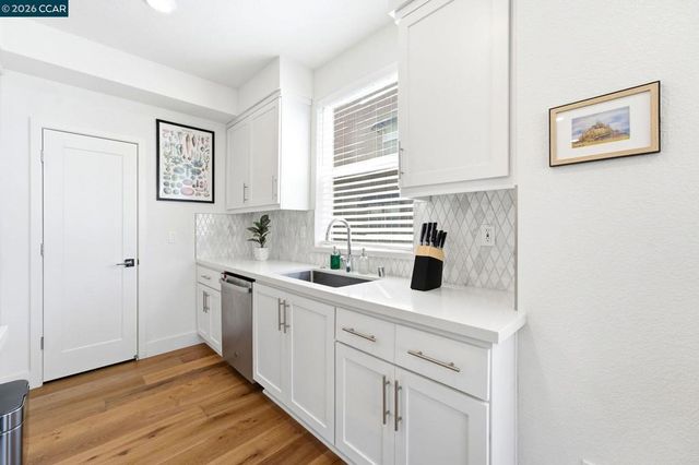 9732 Seawind Way, Newark, CA 94560