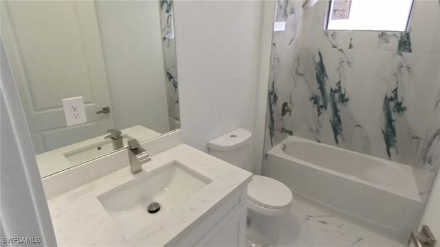 3004 4th ST SW, Lehigh Acres, FL 33976