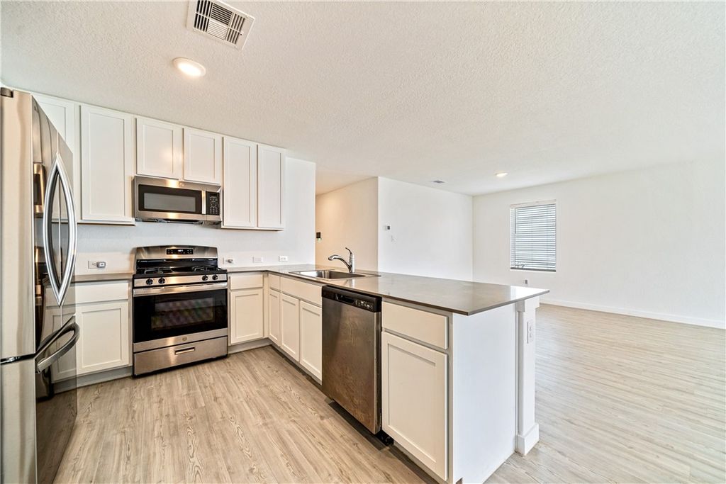 7710 Doctor Strange Dr, Corpus Christi, TX 78414 — photo 3