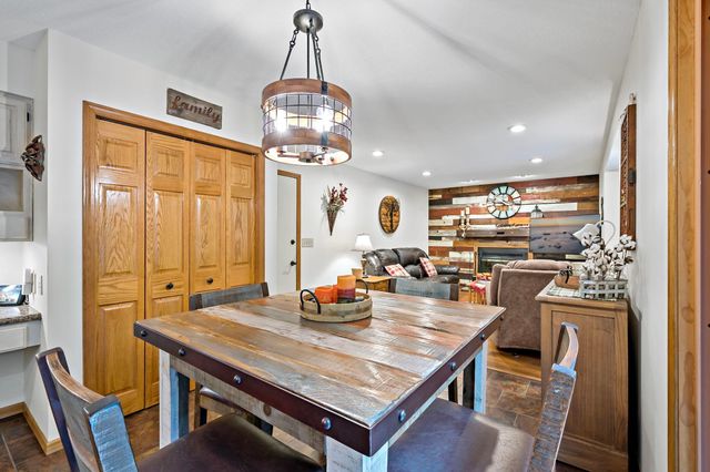 112122 Haering Lane, Chaska, MN 55318