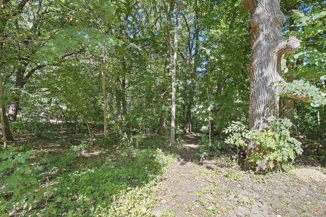 112122 Haering Lane, Chaska, MN 55318