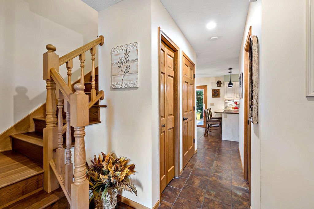 112122 Haering Lane, Chaska, MN 55318 — photo 4