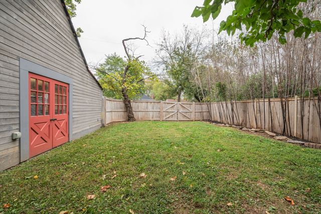 1415 McKennie Ave, Nashville, TN 37206