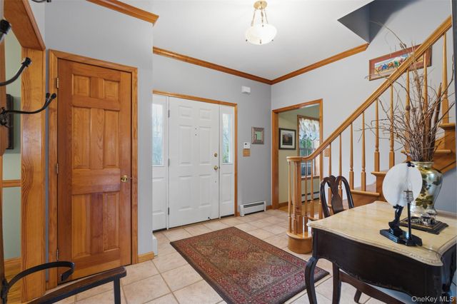 17 Woodridge Drive, Chester, NY 10918