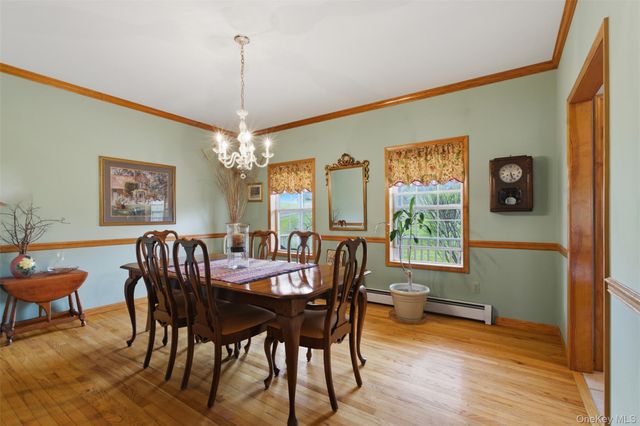 17 Woodridge Drive, Chester, NY 10918