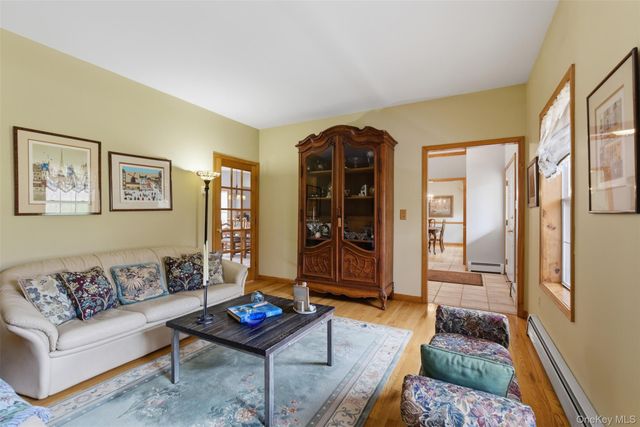 17 Woodridge Drive, Chester, NY 10918