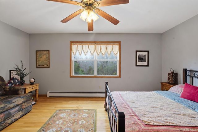 17 Woodridge Drive, Chester, NY 10918