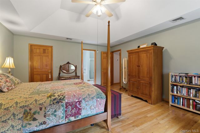 17 Woodridge Drive, Chester, NY 10918