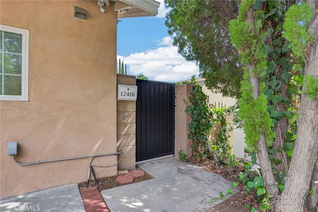 12418 Bradford, Granada Hills, CA 91344