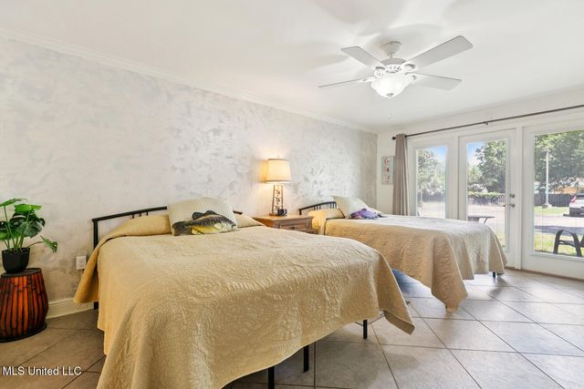 2046 Beach Boulevard, D103, Biloxi, MS 39531