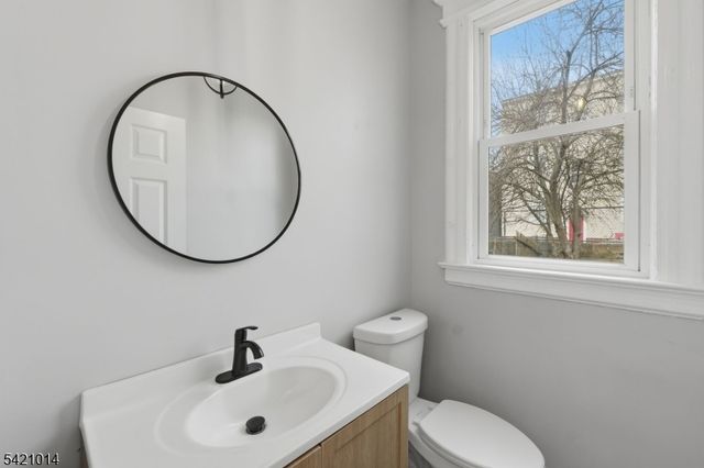 301 Ellis Ave, Irvington Twp., NJ 07111