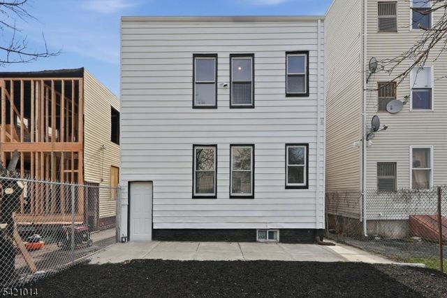 301 Ellis Ave, Irvington Twp., NJ 07111