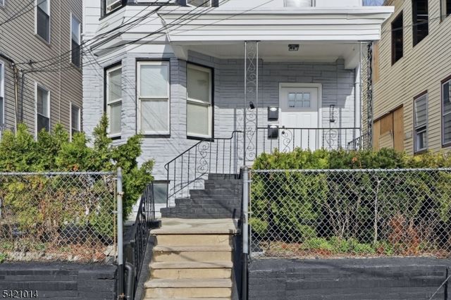 301 Ellis Ave, Irvington Twp., NJ 07111