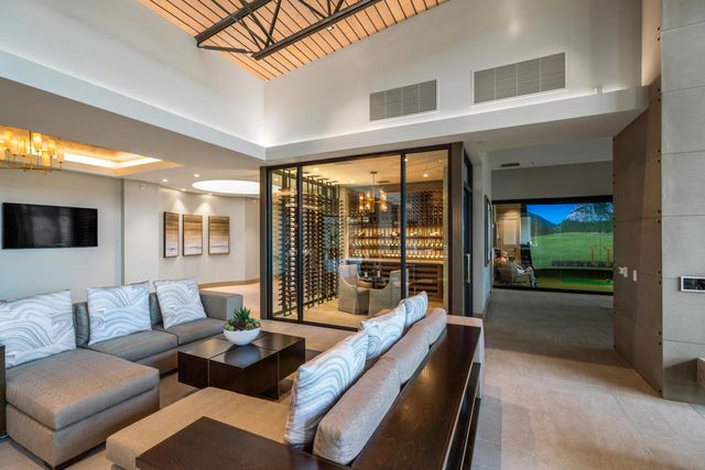 12 Tempranillo, Rancho Mirage, CA 92270