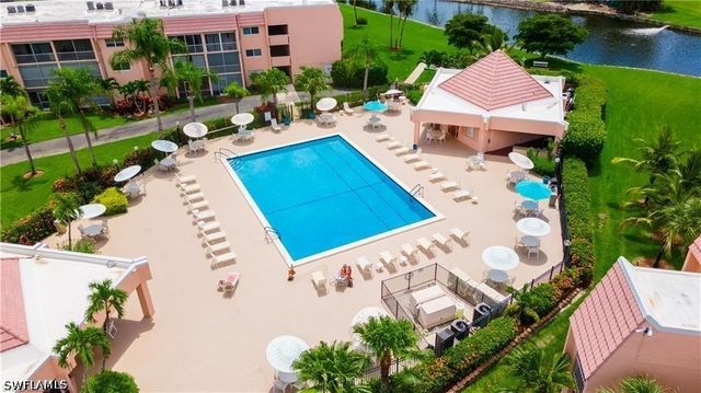 200 Turtle Lake CT 309, Naples, FL 34105