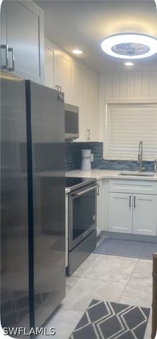 200 Turtle Lake CT 309, Naples, FL 34105